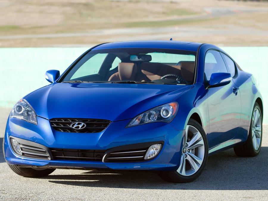  Hyundai Genesis Coupe 2009 года  (US) (фото 12 из 30)